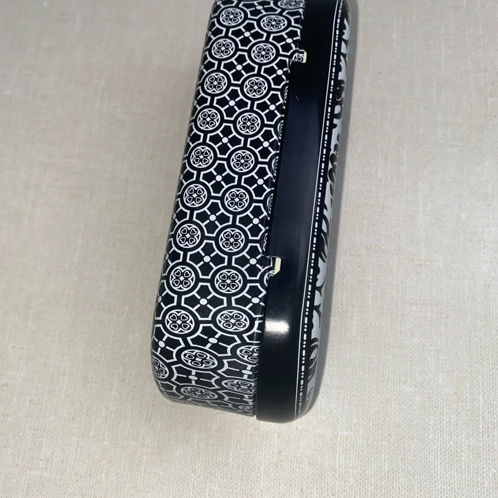 BRIGHTON‎ Black & White Filigree SUNGLASSES Eyeglasses Storage CASE Tin EMPTY